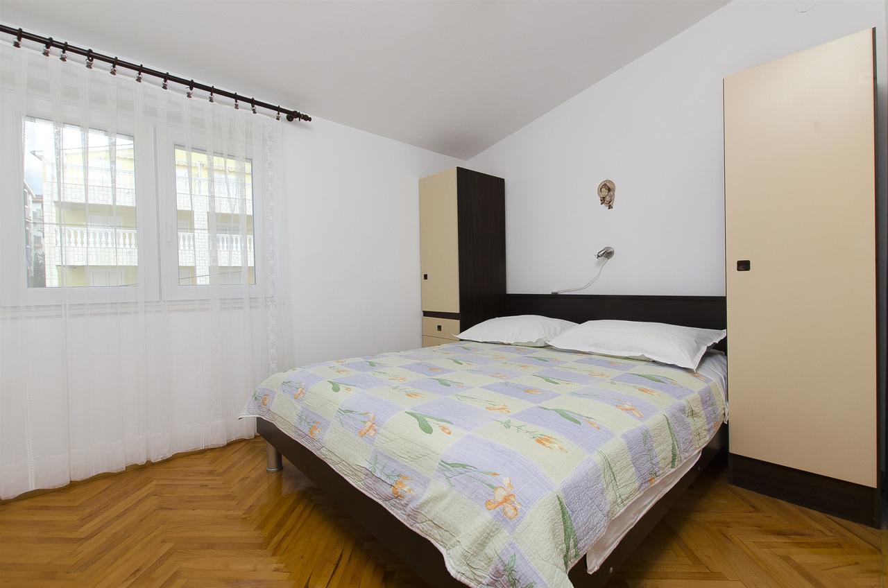 Apartment Josipa Примоштен Екстер'єр фото